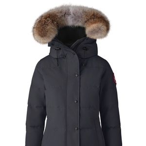 Women's Canada Goose Shelburne Parka Fusion Fit. Navy S. Brand New & Never Worn.
